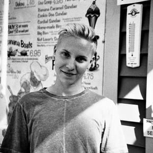 Meet your Posher, Eli